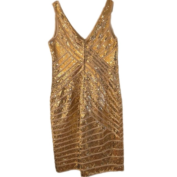 EUC Tadashi Shoji T by Tadashi Gold Sequined Sleeveless V-Neck Bodycon Dress - Picture 5 of 10